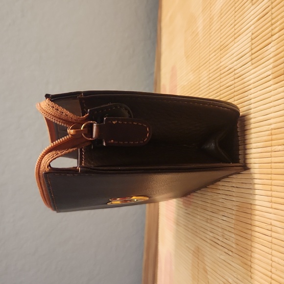 Gucci Vintage Brown Leather Structured Pouch - Picture 11 of 12